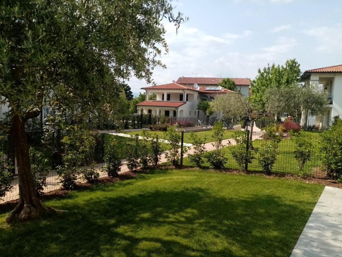 Residence Fiore Rosso Sirmione Exterior foto